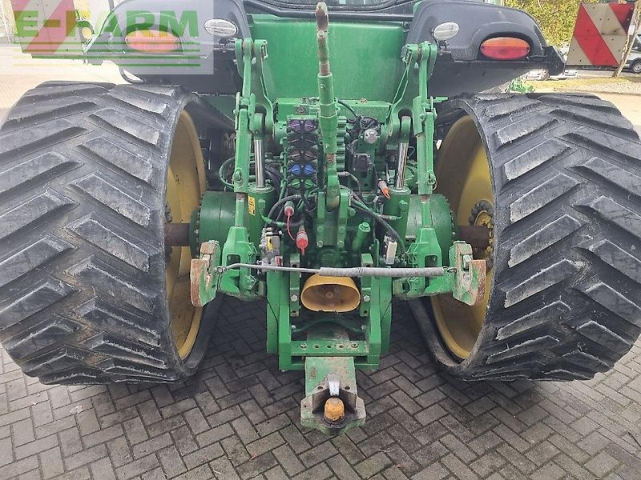 John Deere 8370rt my18 e23 40 - Tracked tractor: picture 4 John Deere 8370rt my18 e23 40 - Tracked tractor: picture 4