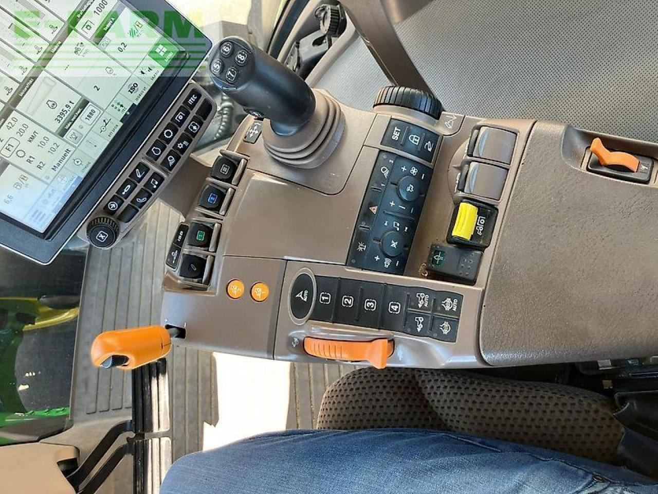 John Deere 8400r - Farm tractor: picture 5 John Deere 8400r - Farm tractor: picture 5