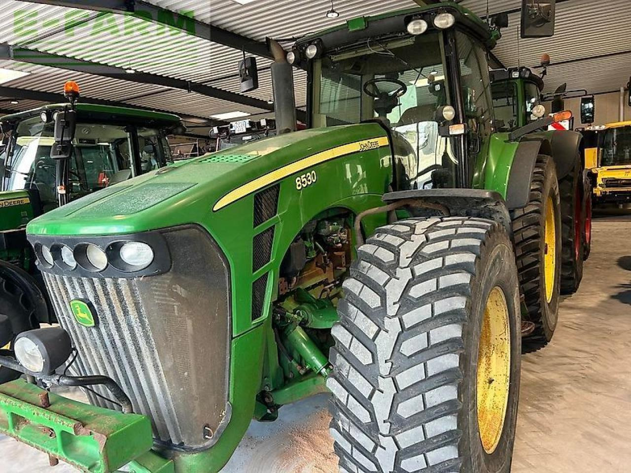 John Deere 8530 - Farm tractor: picture 1 John Deere 8530 - Farm tractor: picture 1