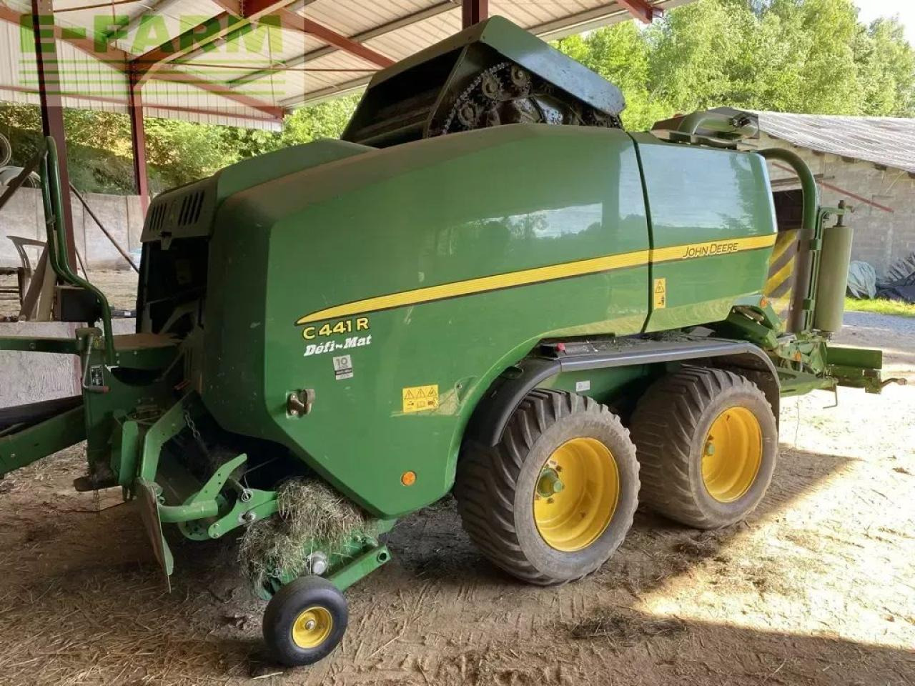 John Deere c441r - Square baler: picture 1 John Deere c441r - Square baler: picture 1
