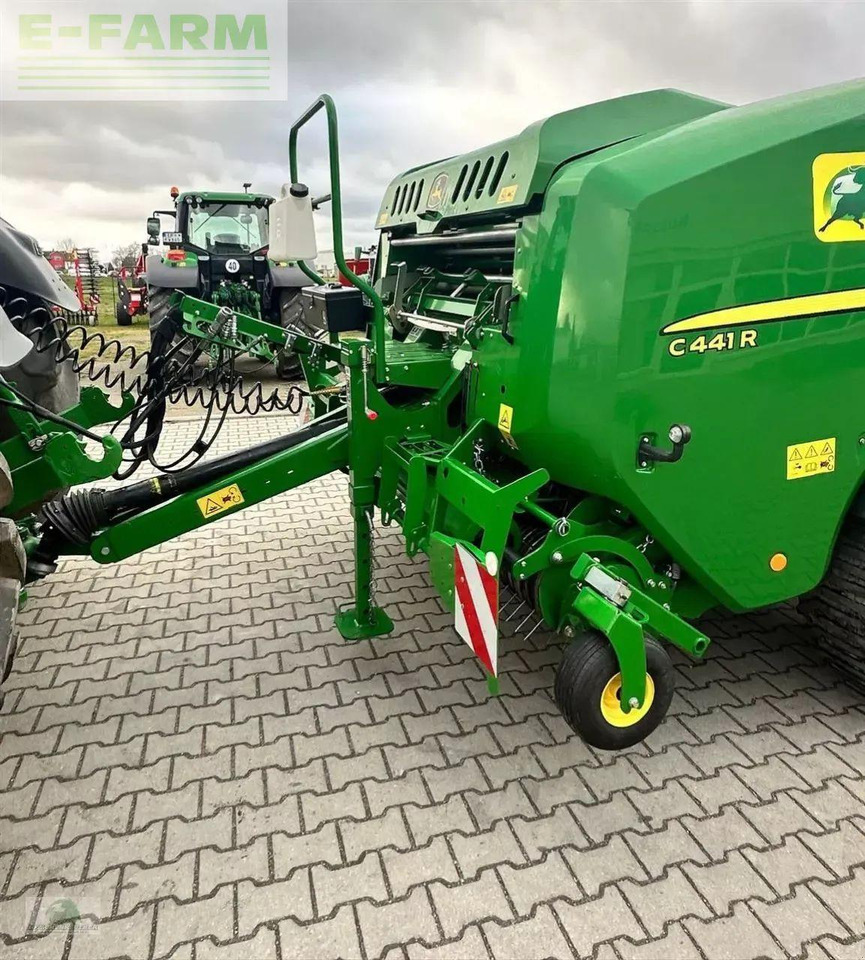 Square baler John Deere c441r: picture 6
