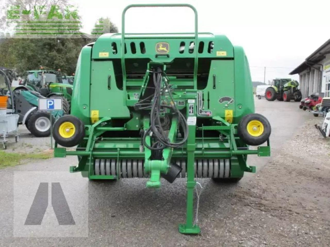 John Deere f441m - Square baler: picture 2 John Deere f441m - Square baler: picture 2