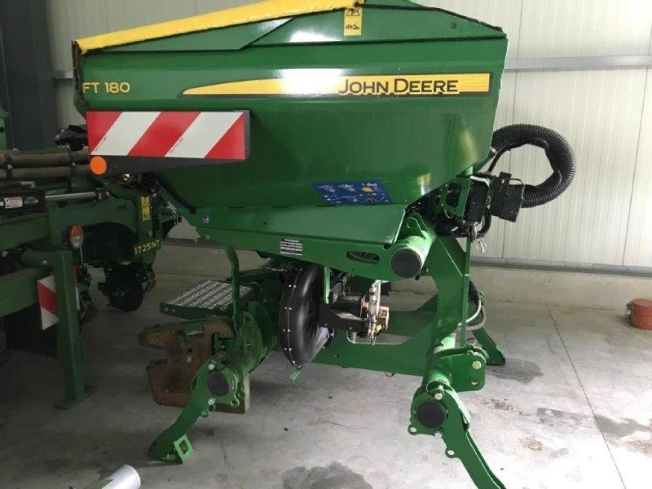 John Deere ft180 - Combine seed drill: picture 2 John Deere ft180 - Combine seed drill: picture 2