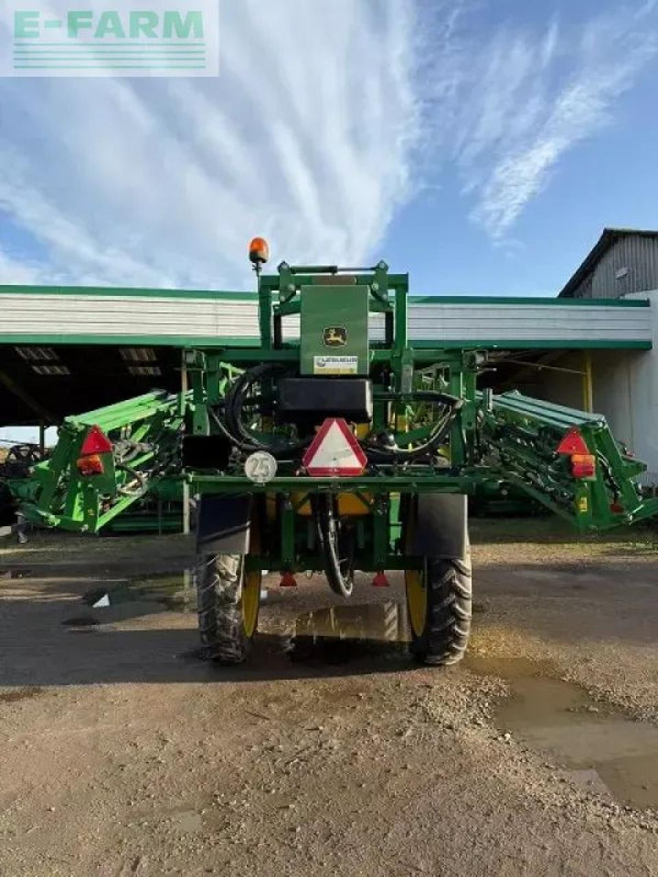 John Deere m740 - Trailed sprayer: picture 4 John Deere m740 - Trailed sprayer: picture 4