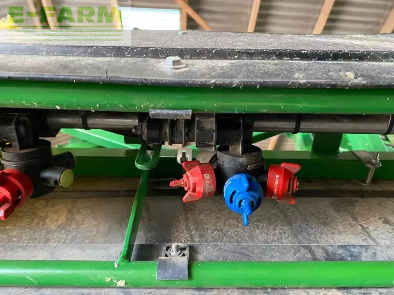 John Deere r952i - Trailed sprayer: picture 3 John Deere r952i - Trailed sprayer: picture 3