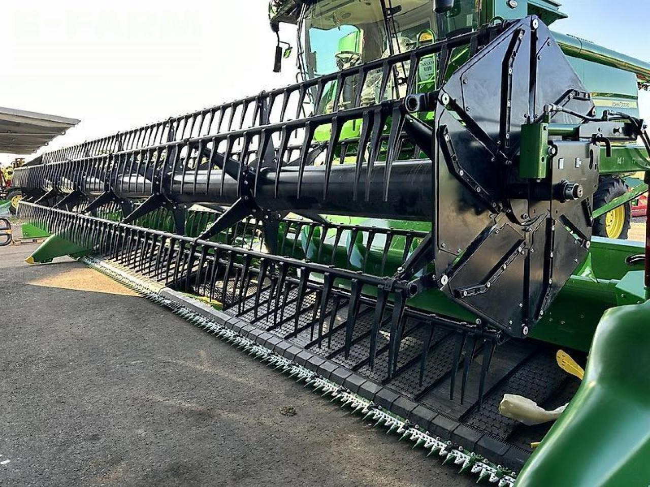 John Deere rd30f bandschneidwerk 9m - Forage harvester attachment: picture 2 John Deere rd30f bandschneidwerk 9m - Forage harvester attachment: picture 2