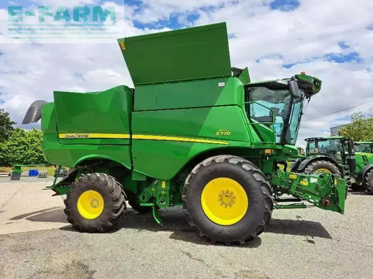 John Deere s770 - Combine harvester: picture 2 John Deere s770 - Combine harvester: picture 2