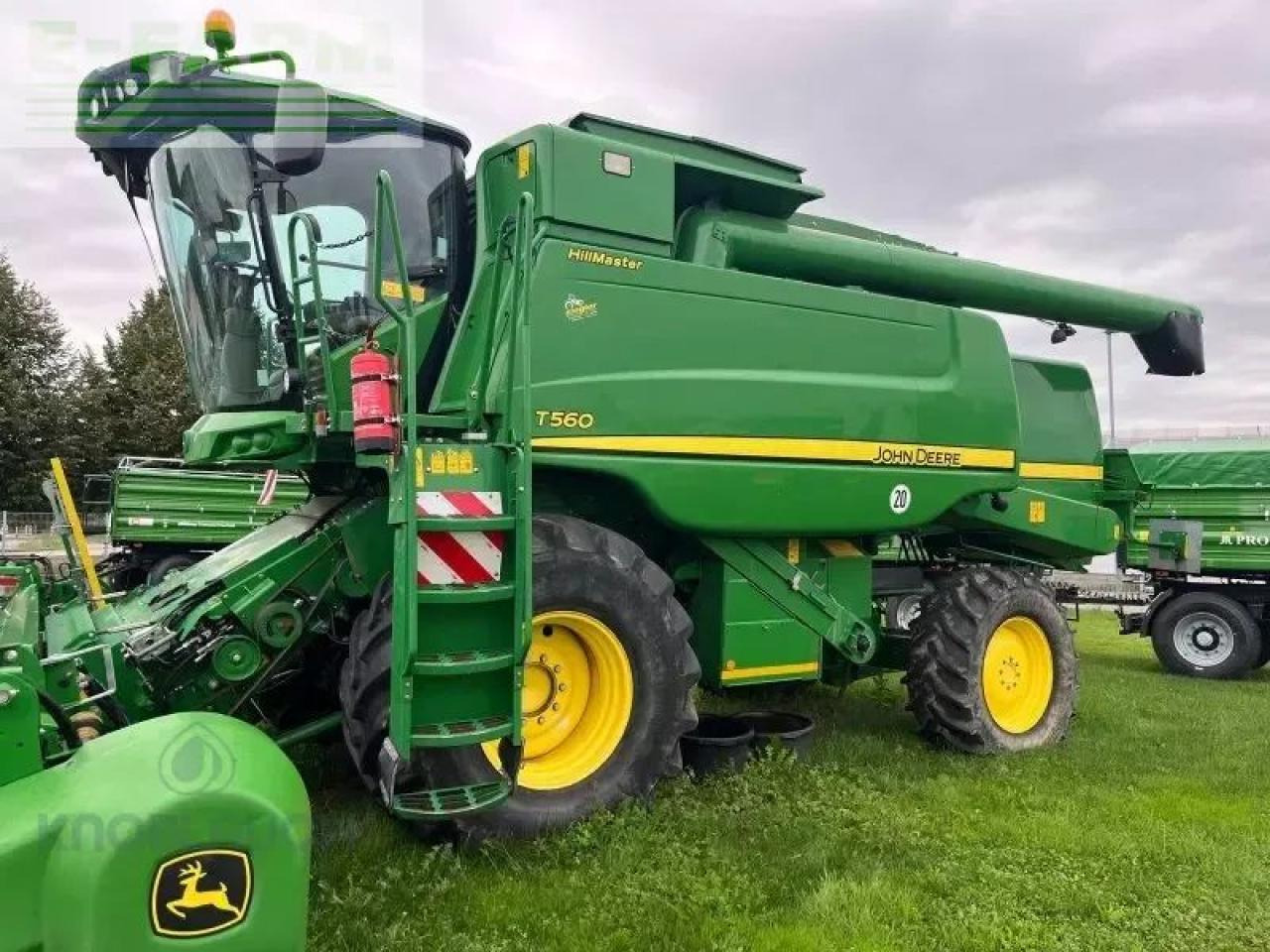 John Deere t560 hillmaster - Combine harvester: picture 2 John Deere t560 hillmaster - Combine harvester: picture 2