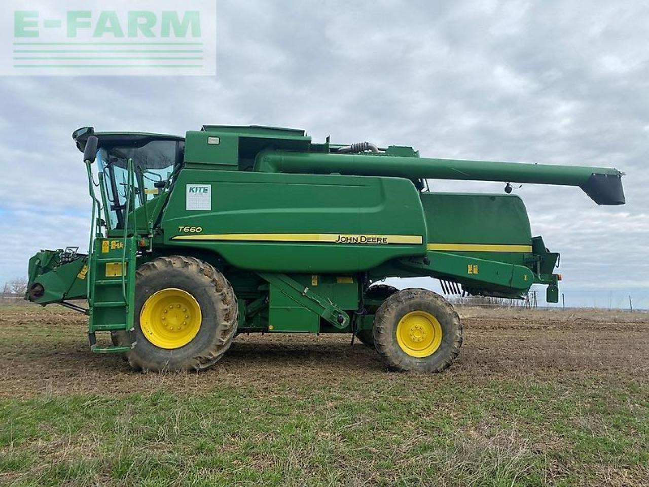 John Deere t660 - Combine harvester: picture 5 John Deere t660 - Combine harvester: picture 5