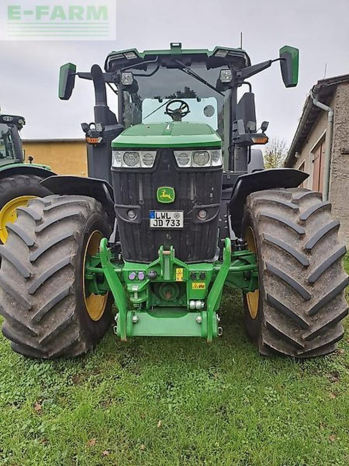 John Deere traktor 7r330 - Forage harvester attachment: picture 2 John Deere traktor 7r330 - Forage harvester attachment: picture 2