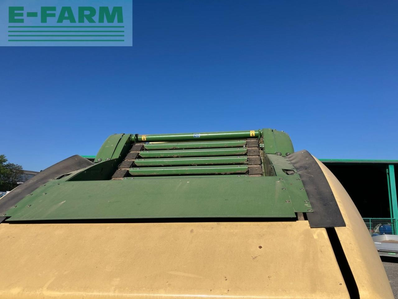 Krone V 150 XC - Square baler: picture 3 Krone V 150 XC - Square baler: picture 3