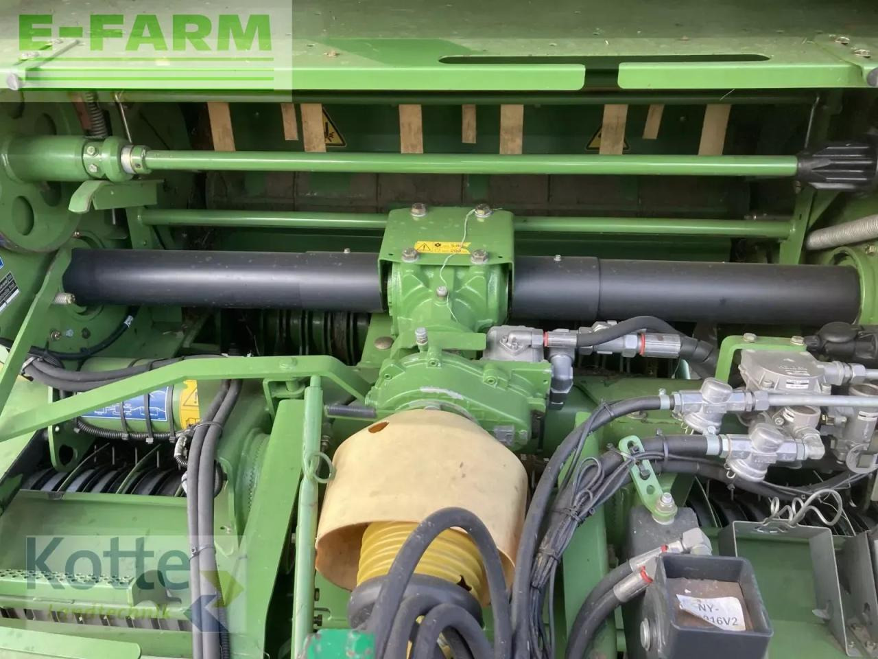 Krone comprima cv 150 xc - Square baler: picture 5 Krone comprima cv 150 xc - Square baler: picture 5
