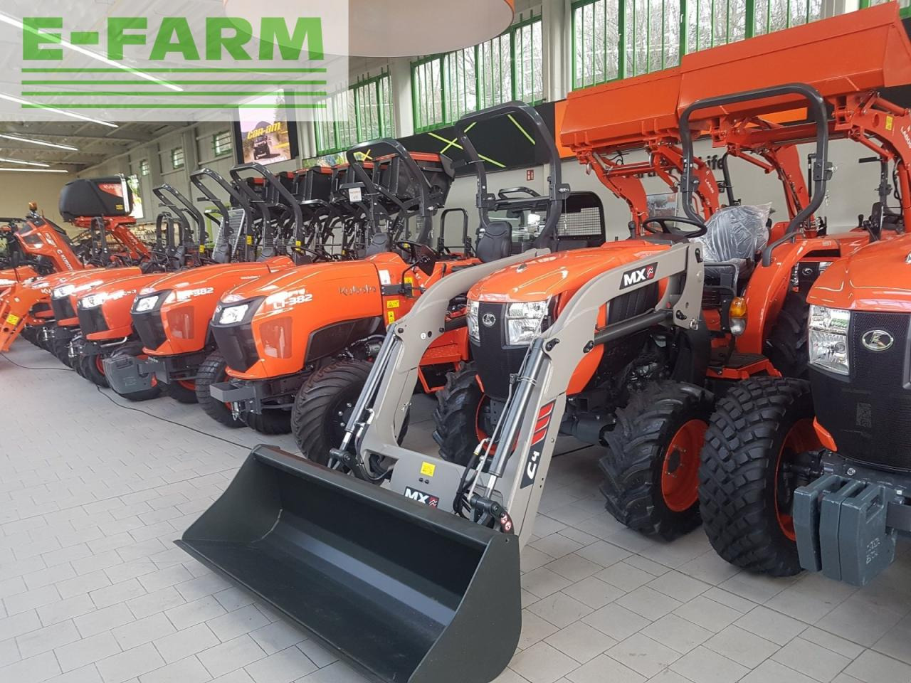 Farm tractor Kubota l1-452 d: picture 8