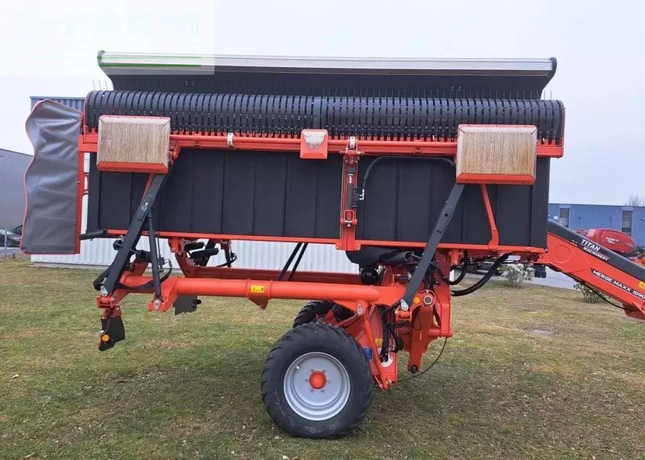 Kuhn merge maxx 1090 - Tedder/ Rake: picture 4 Kuhn merge maxx 1090 - Tedder/ Rake: picture 4