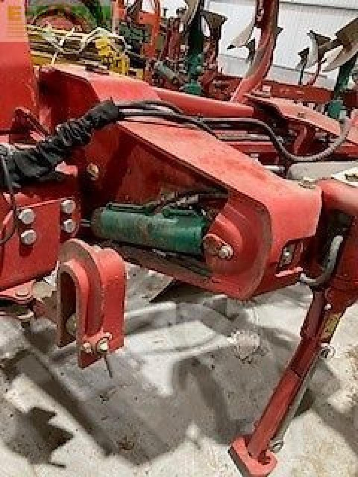 Kverneland kk 2500b i plough isobus met vorenpakker - Plow: picture 3 Kverneland kk 2500b i plough isobus met vorenpakker - Plow: picture 3