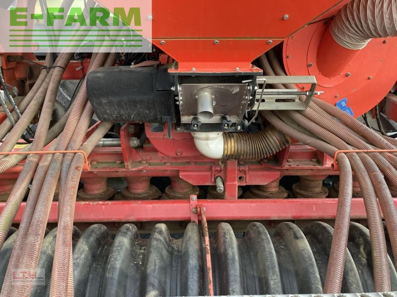 Kverneland ngs 101 mit kuhn venta lc 4000 - Combine seed drill: picture 5 Kverneland ngs 101 mit kuhn venta lc 4000 - Combine seed drill: picture 5