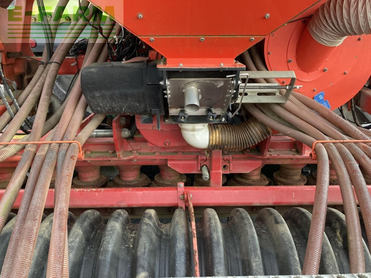 Kverneland ngs 101 mit kuhn venta lc 4000 - Combine seed drill: picture 5 Kverneland ngs 101 mit kuhn venta lc 4000 - Combine seed drill: picture 5