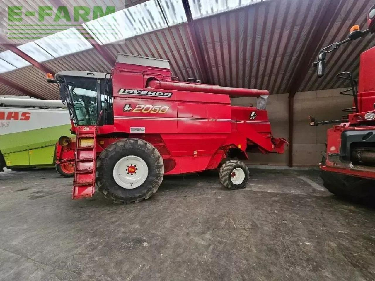 Laverda l2050 - Combine harvester: picture 1 Laverda l2050 - Combine harvester: picture 1