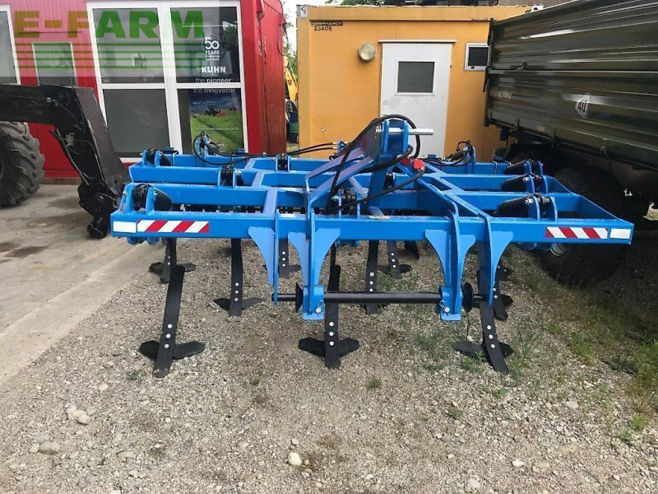 Lemken Flügelschargrubber 3,2m mit Dachringwalze hydr Tiefeneinstellung - Cultivator: picture 2 Lemken Flügelschargrubber 3,2m mit Dachringwalze hydr Tiefeneinstellung - Cultivator: picture 2