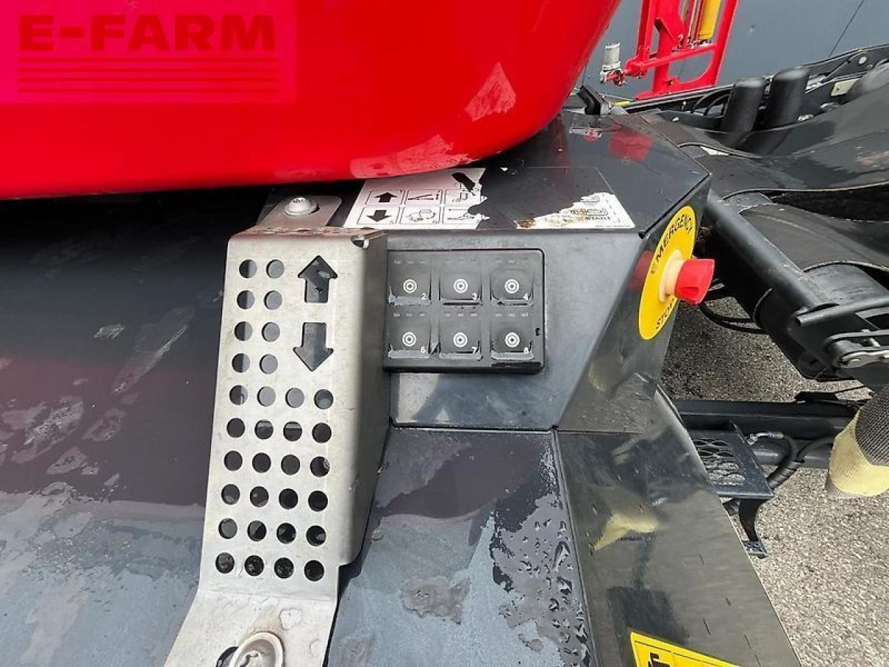 Mini excavator Manitou mla 4-50h knicklader demogerät: picture 17