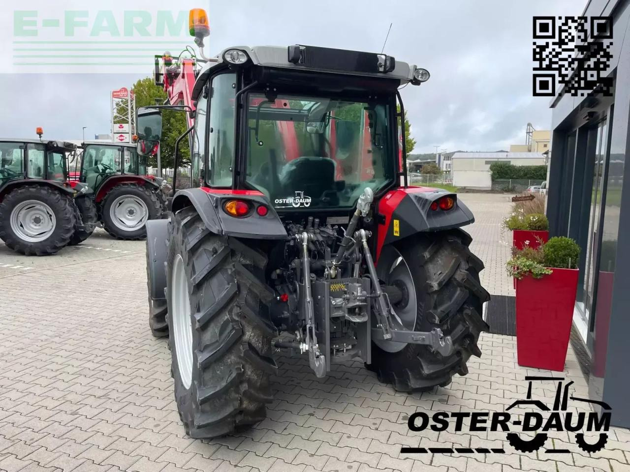 Massey Ferguson 4709 m 12x12 - Farm tractor: picture 5 Massey Ferguson 4709 m 12x12 - Farm tractor: picture 5
