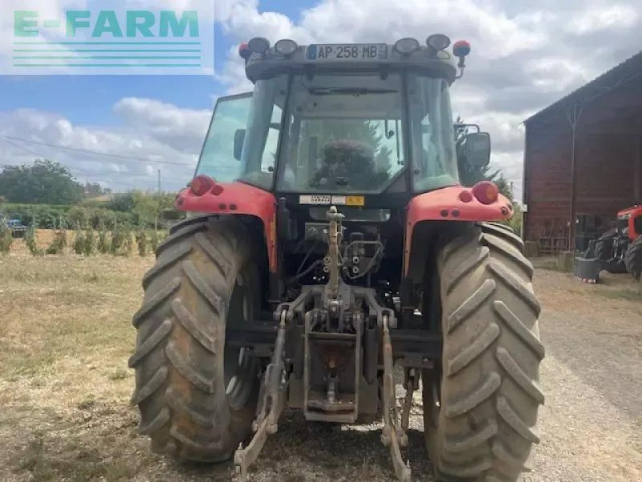 Massey Ferguson 5455 - Farm tractor: picture 3 Massey Ferguson 5455 - Farm tractor: picture 3
