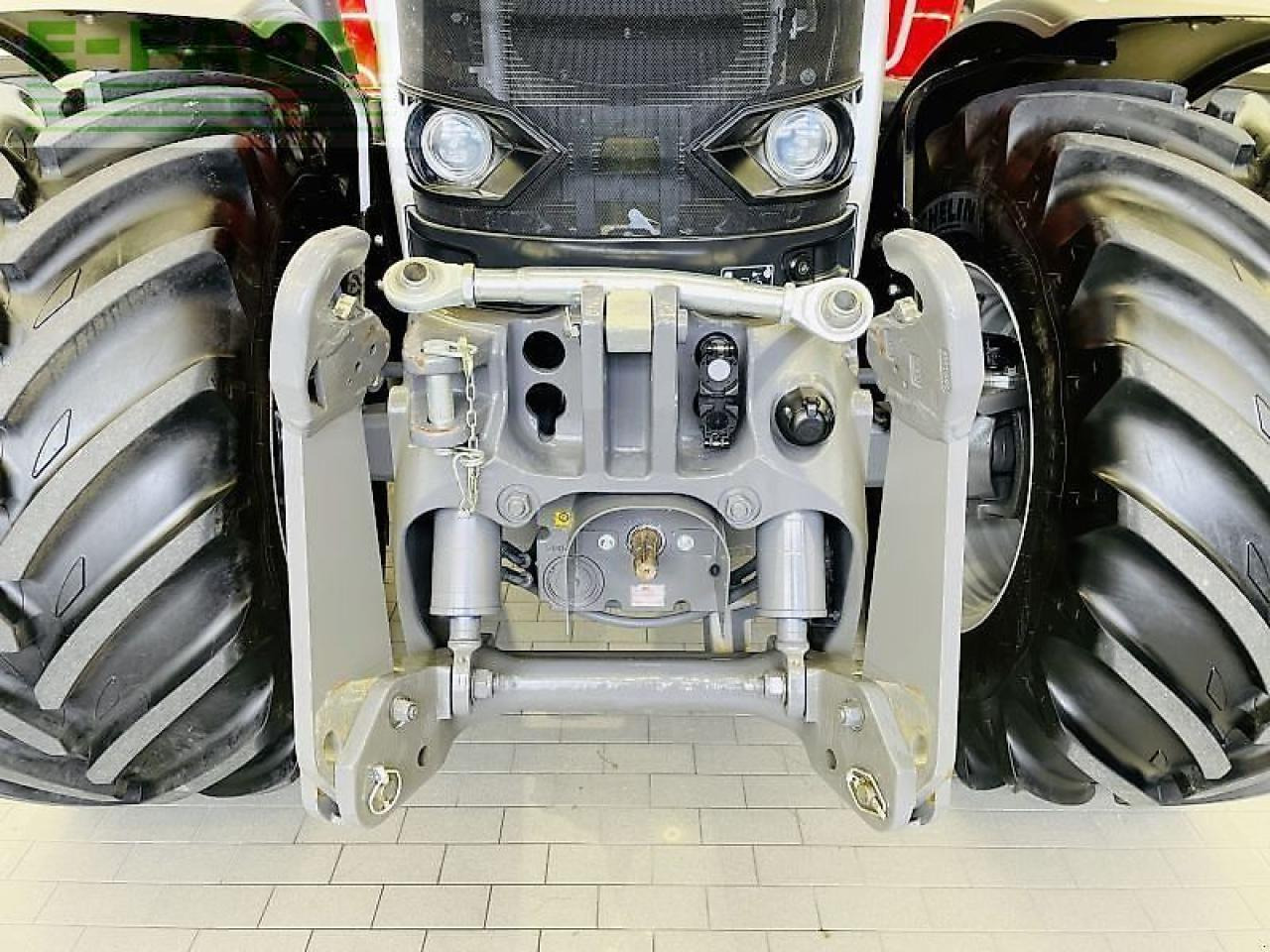 Farm tractor Massey Ferguson 6s.180 dyna-vt exclusive Exclusive: picture 11 Farm tractor Massey Ferguson 6s.180 dyna-vt exclusive Exclusive: picture 11