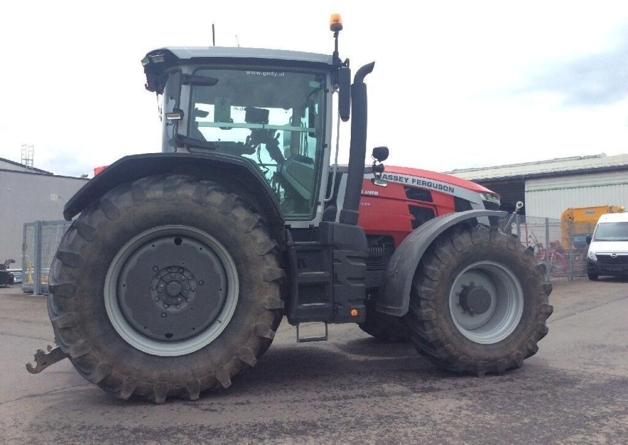 Massey Ferguson 8s.265 - Farm tractor: picture 4 Massey Ferguson 8s.265 - Farm tractor: picture 4