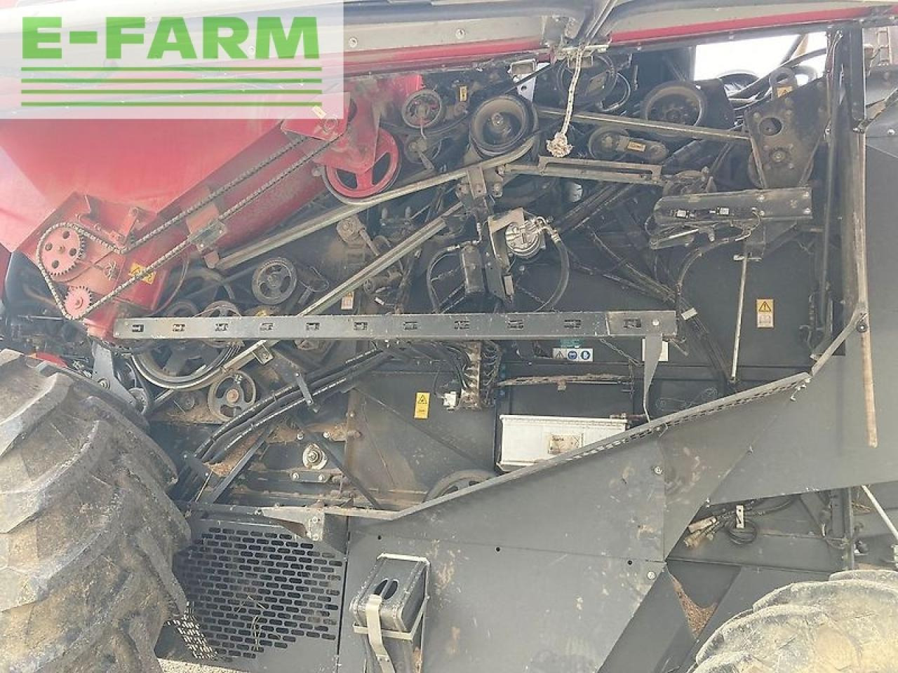Combine harvester Massey Ferguson beta 7270: picture 12