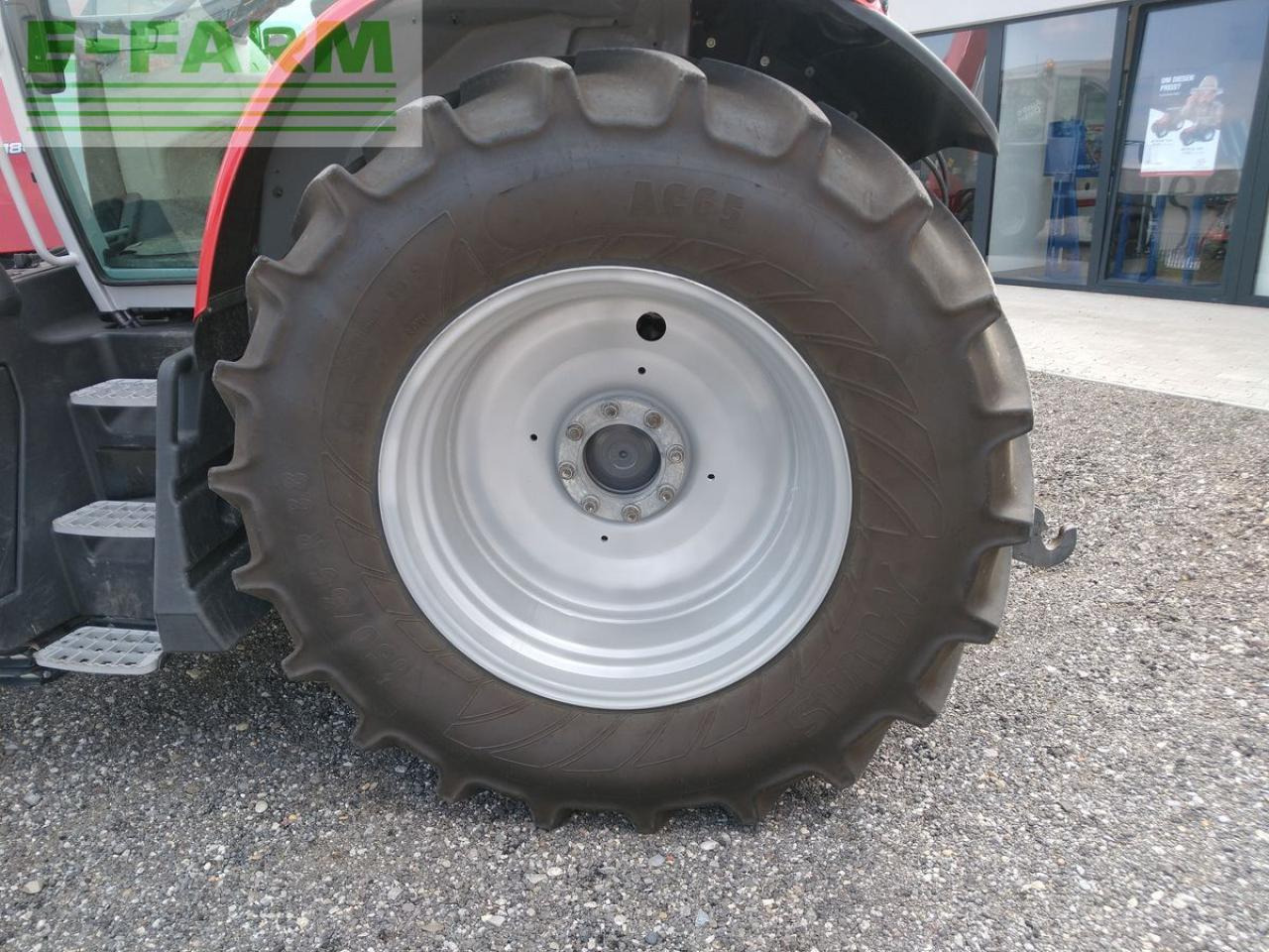 Massey Ferguson mf 6s.180 dyna-vt exclusive Exclusive - Farm tractor: picture 5 Massey Ferguson mf 6s.180 dyna-vt exclusive Exclusive - Farm tractor: picture 5