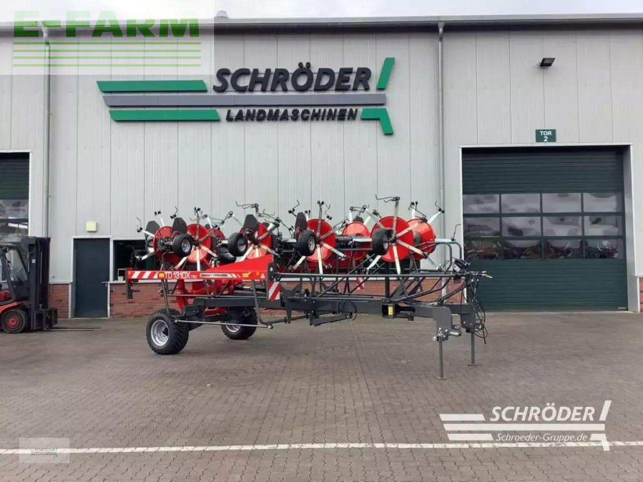 Massey Ferguson td 1310x trc (lotus 1250 t) - Tedder/ Rake: picture 1 Massey Ferguson td 1310x trc (lotus 1250 t) - Tedder/ Rake: picture 1