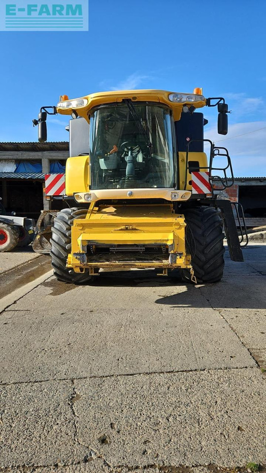 Combine harvester New Holland CX 860: picture 7