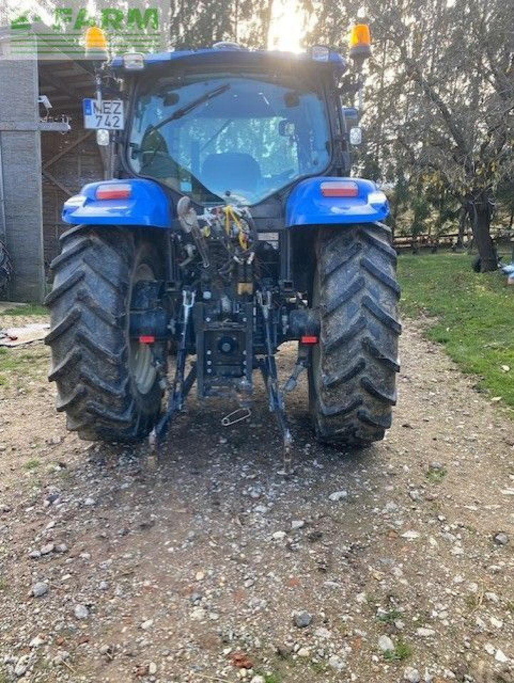 New Holland T6030 Delta Delta - Farm tractor: picture 4 New Holland T6030 Delta Delta - Farm tractor: picture 4