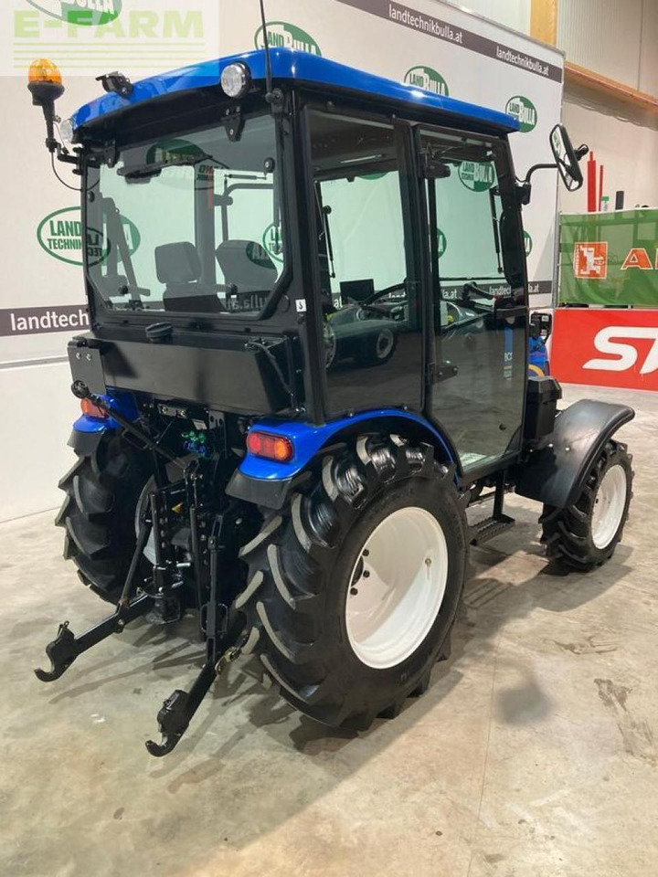 New Holland boomer 50 - Farm tractor: picture 3 New Holland boomer 50 - Farm tractor: picture 3
