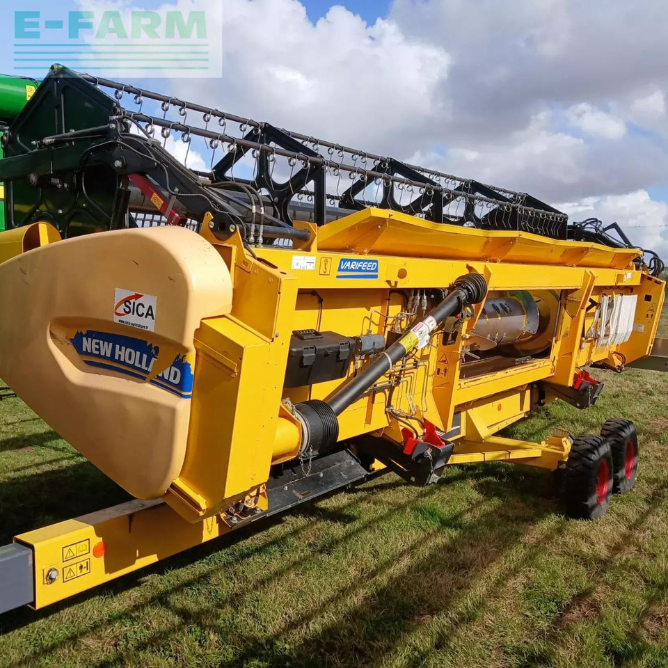 New Holland cx 6.90 - Combine harvester: picture 5 New Holland cx 6.90 - Combine harvester: picture 5