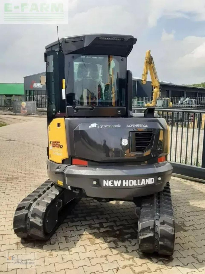 New Holland e65d - Mini excavator: picture 3 New Holland e65d - Mini excavator: picture 3