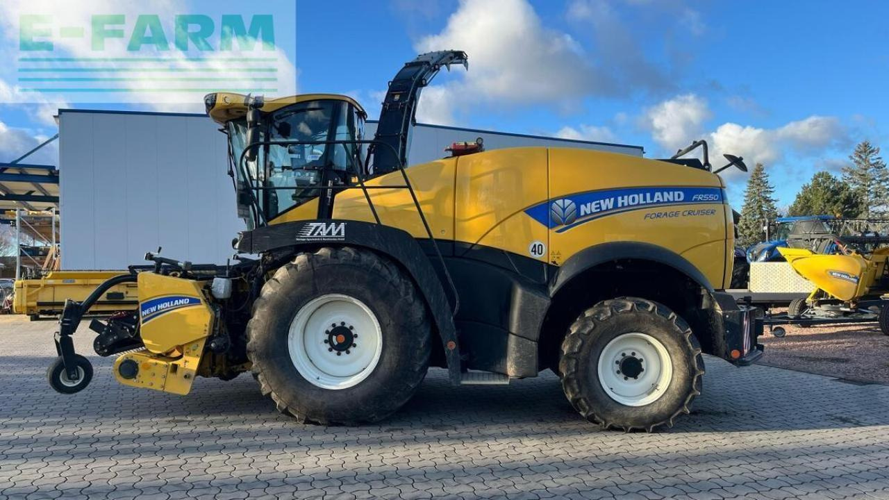 New Holland fr 550 häcksler inkl. pickup und maisgebiss - Forage harvester: picture 4 New Holland fr 550 häcksler inkl. pickup und maisgebiss - Forage harvester: picture 4
