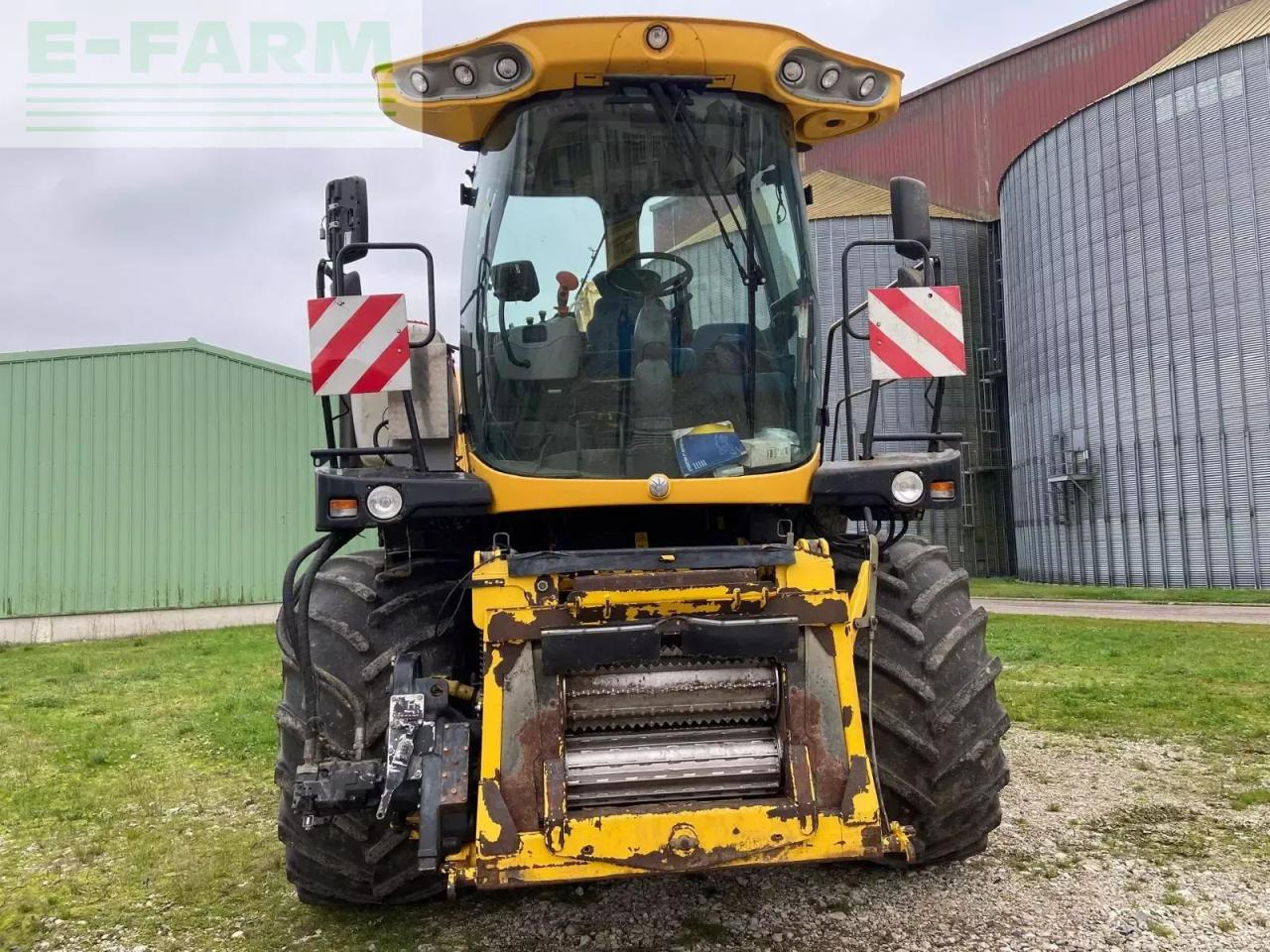 New Holland fr 9040 - Forage harvester: picture 2 New Holland fr 9040 - Forage harvester: picture 2