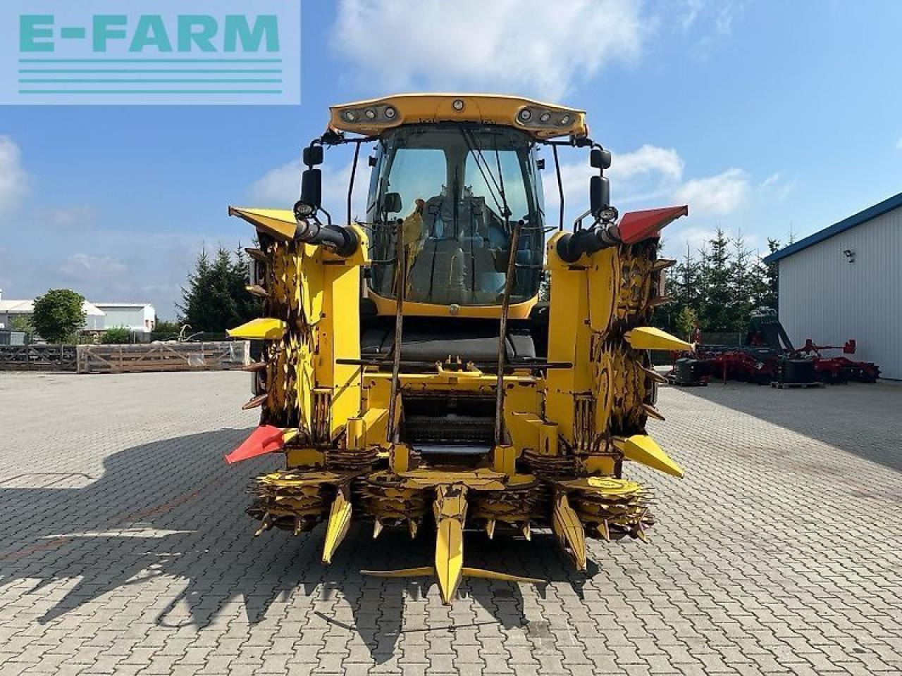 New Holland fr 9050 - Forage harvester: picture 2 New Holland fr 9050 - Forage harvester: picture 2