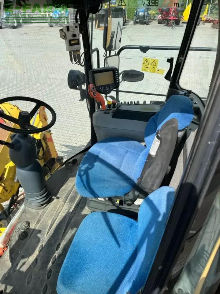 Forage harvester New Holland fr 9060: picture 13