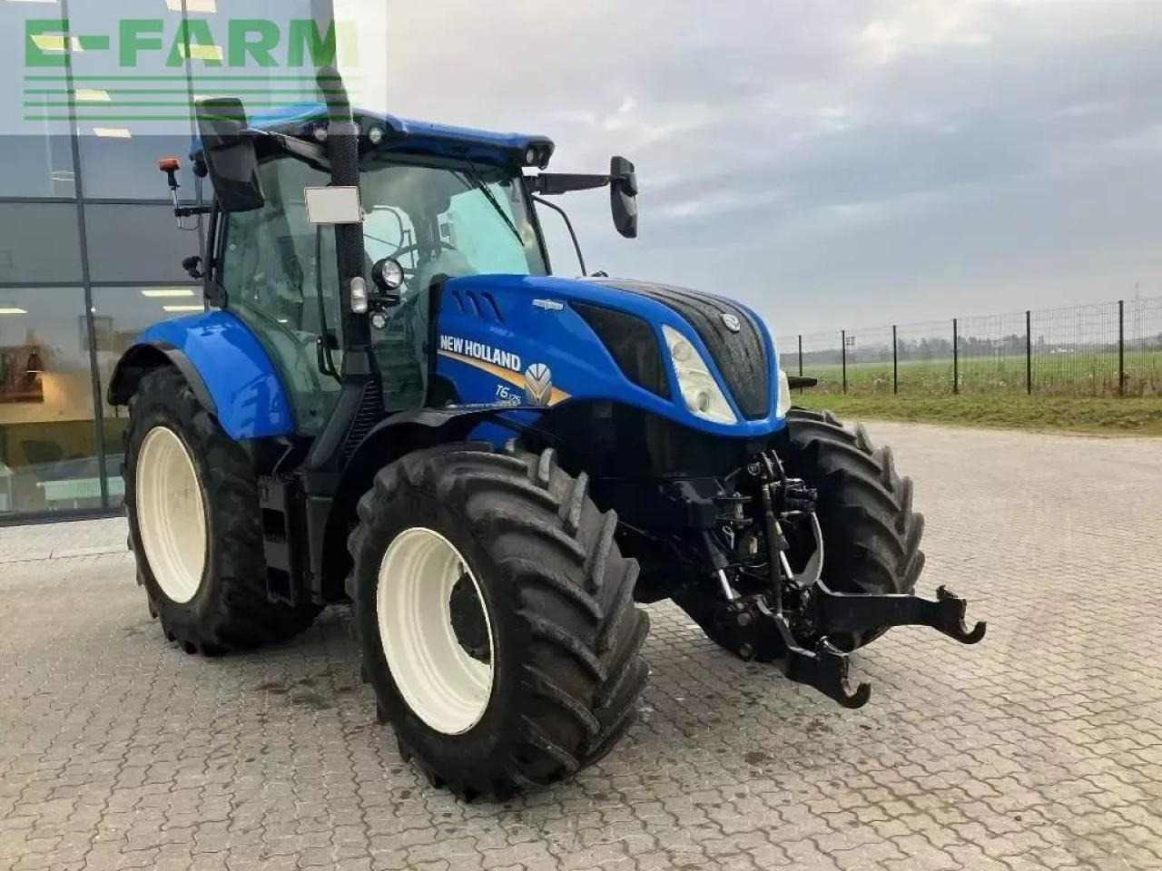 New Holland t 6.175 ac - Farm tractor: picture 2 New Holland t 6.175 ac - Farm tractor: picture 2