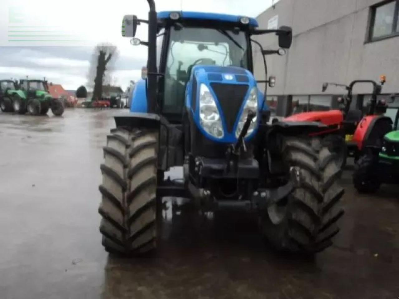 New Holland t 7 - 185 - Farm tractor: picture 4 New Holland t 7 - 185 - Farm tractor: picture 4