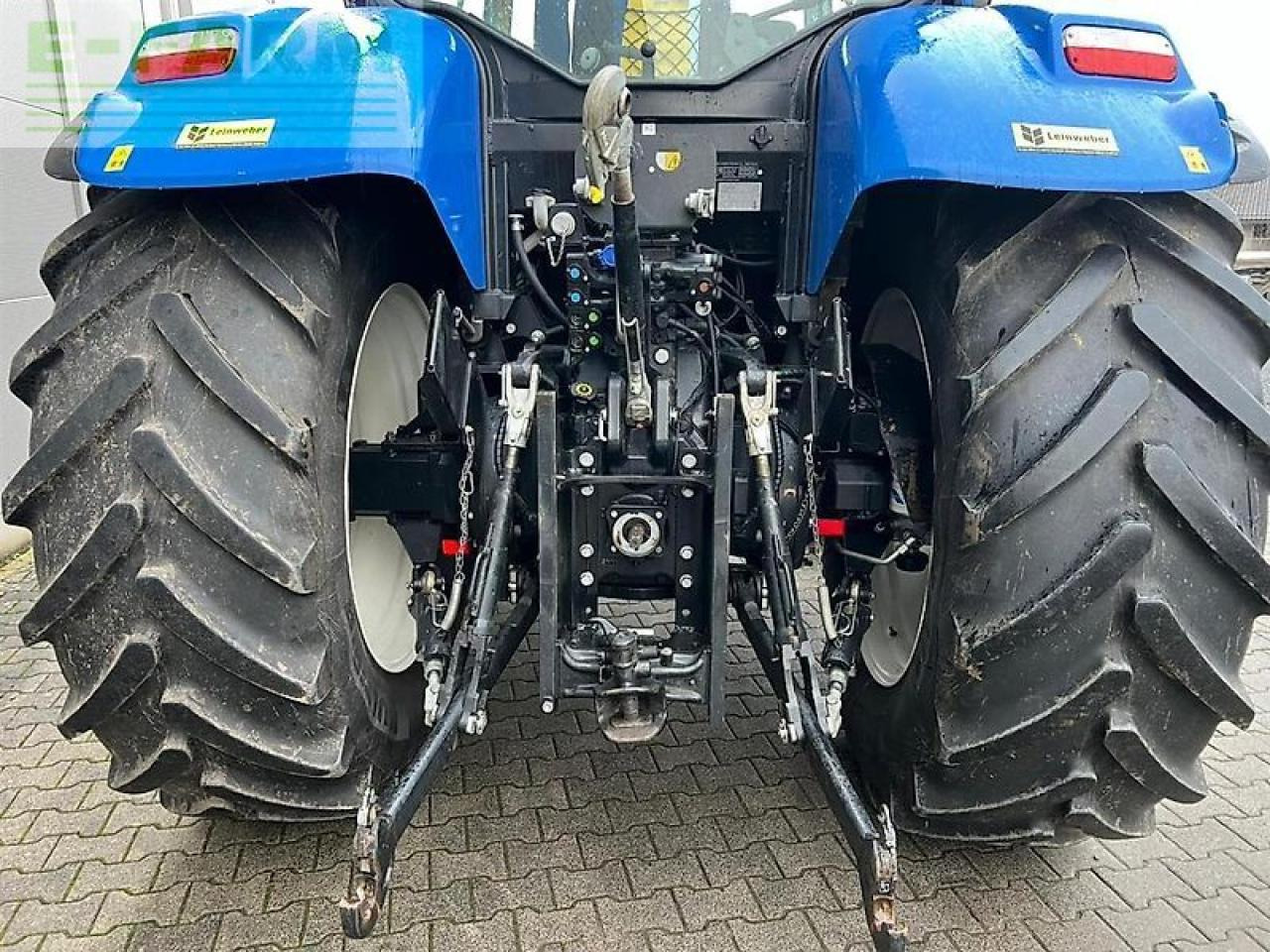 New Holland t 7.210 rc - Farm tractor: picture 5 New Holland t 7.210 rc - Farm tractor: picture 5