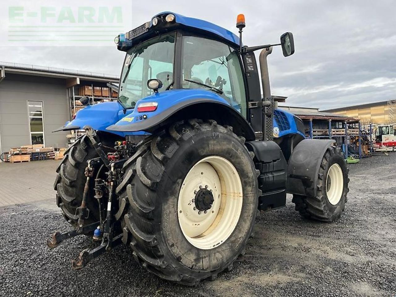 New Holland t 8.390 - Farm tractor: picture 4 New Holland t 8.390 - Farm tractor: picture 4