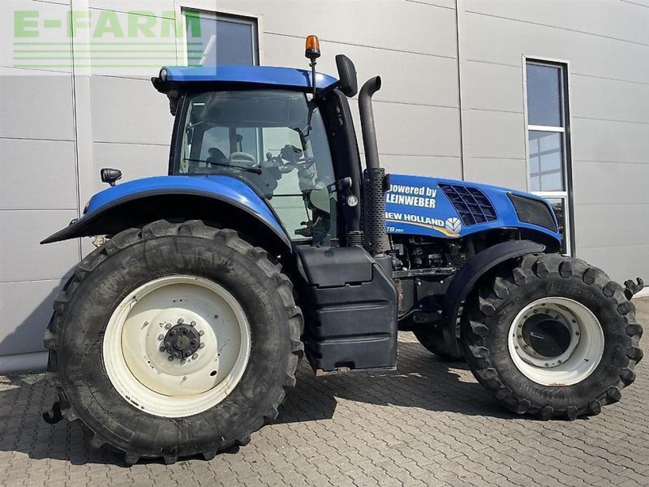 New Holland t 8.390 - Farm tractor: picture 3 New Holland t 8.390 - Farm tractor: picture 3