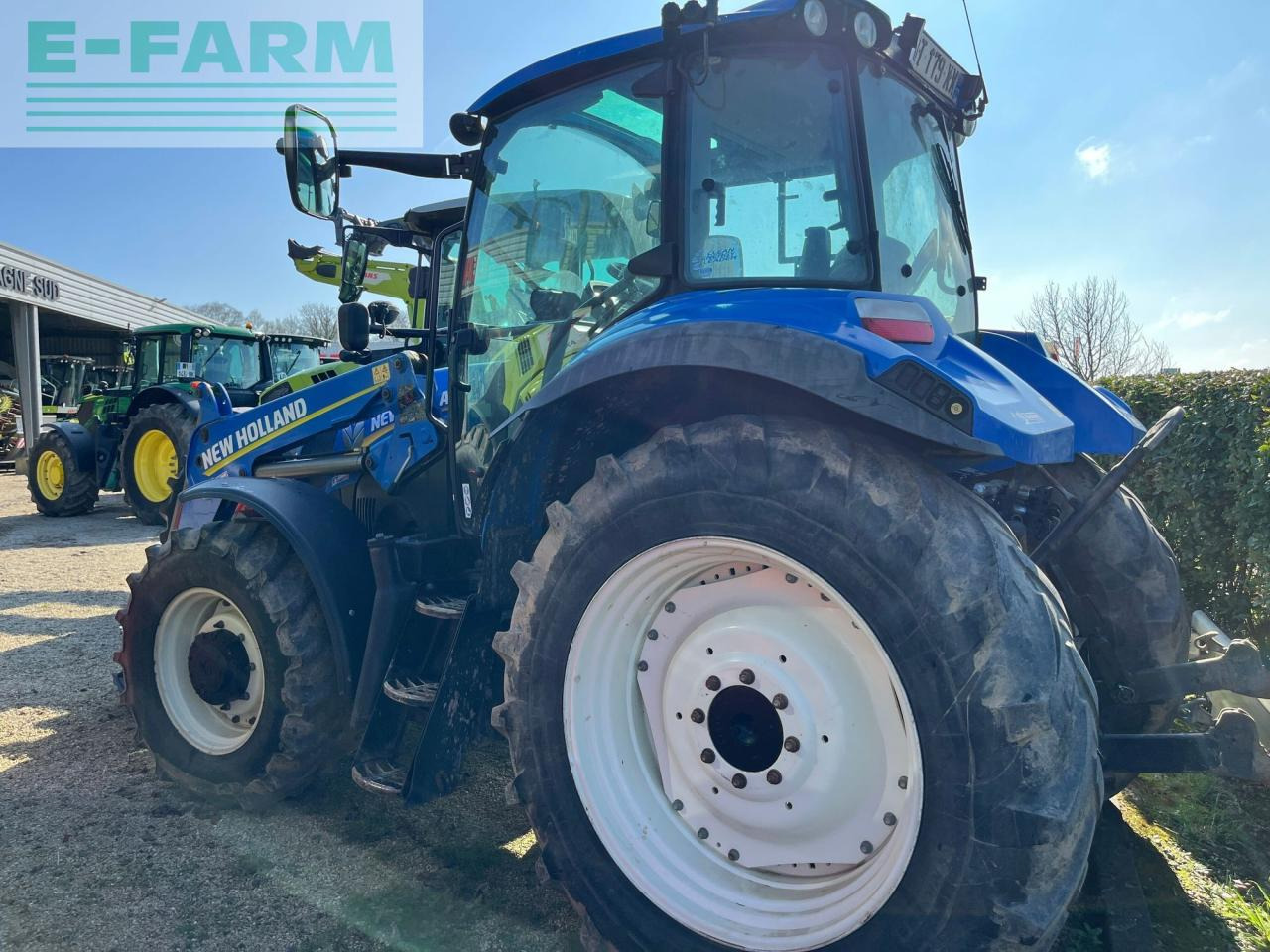 New Holland t5-105 - Farm tractor: picture 4 New Holland t5-105 - Farm tractor: picture 4