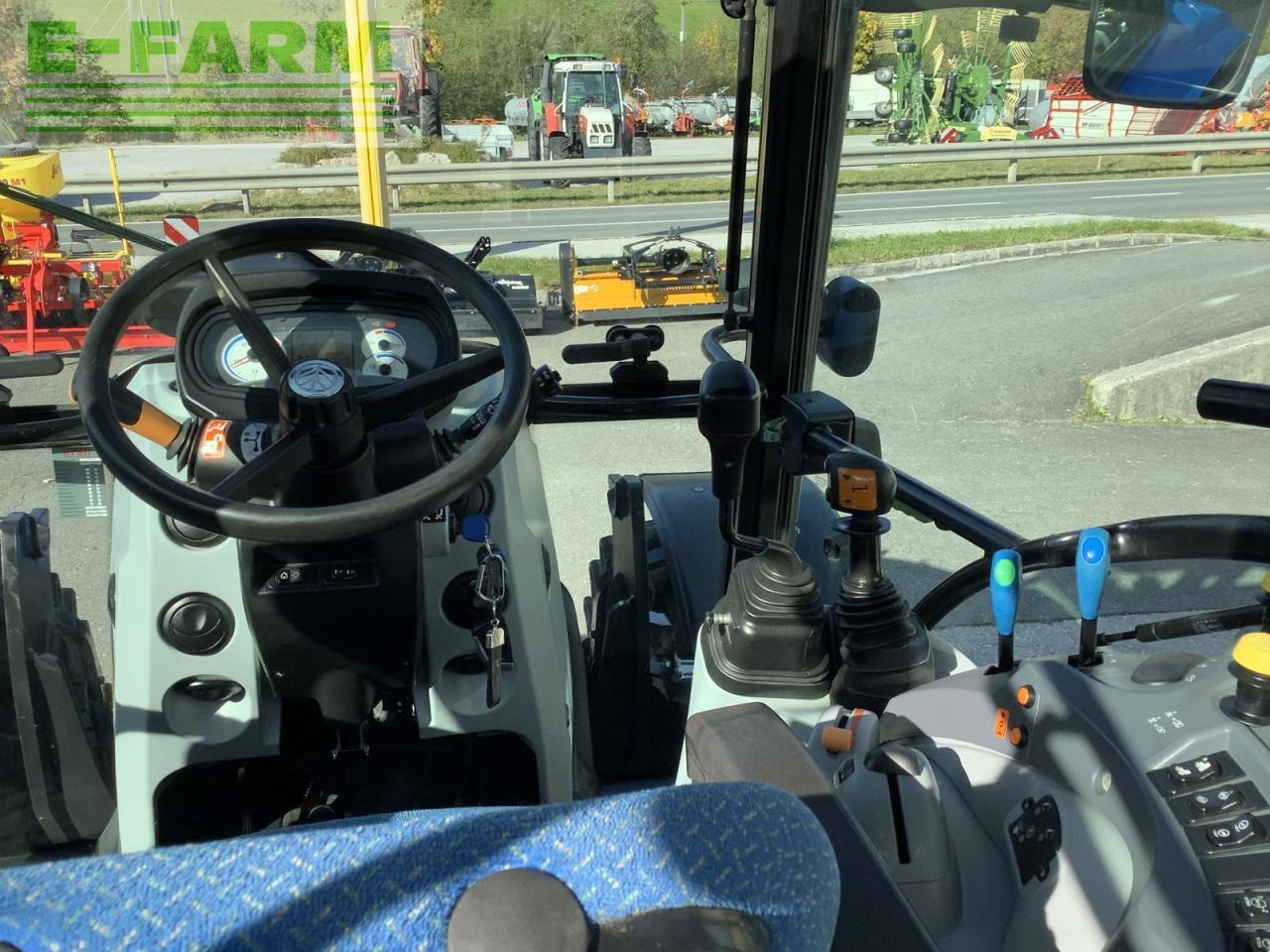 Farm tractor New Holland t5.105 electro command: picture 11 Farm tractor New Holland t5.105 electro command: picture 11