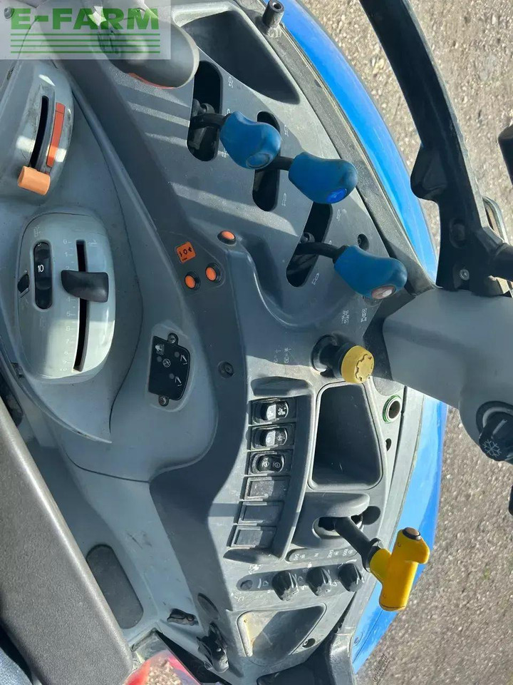 New Holland t5.95 - Farm tractor: picture 5 New Holland t5.95 - Farm tractor: picture 5