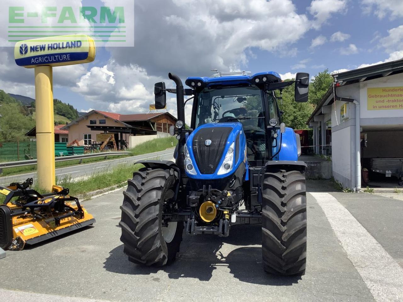 New Holland t6.165 auto command sidewinder ii (stage v) - Farm tractor: picture 2 New Holland t6.165 auto command sidewinder ii (stage v) - Farm tractor: picture 2