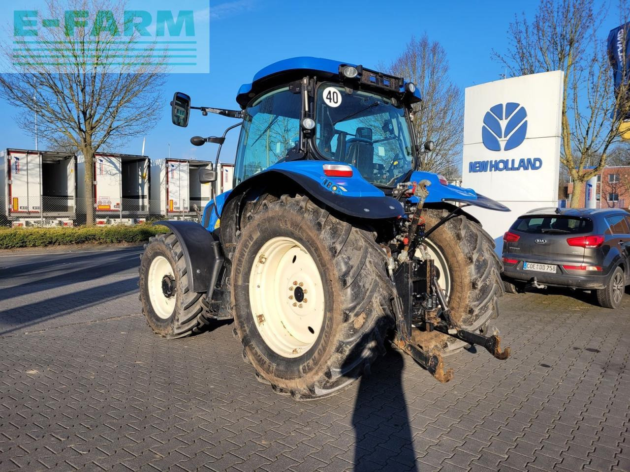New Holland t6020 elite Elite - Farm tractor: picture 5 New Holland t6020 elite Elite - Farm tractor: picture 5